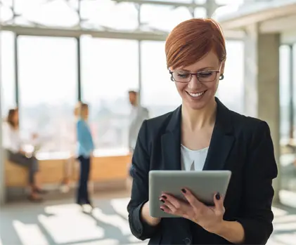 Businesswoman, Tablet, cloud, IT Services, Konica-Minolta, Integrated Business Solutions